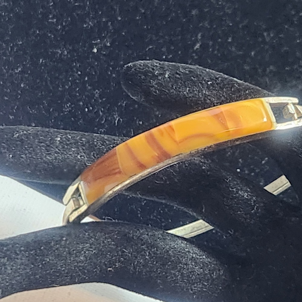 Vintage Silver Tone Amber Marbled Resin Inlay‎ Hinged Bangle Bracelet Z9